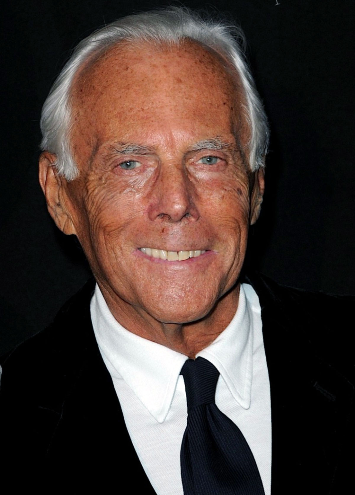 Biografia di Giorgio Armani