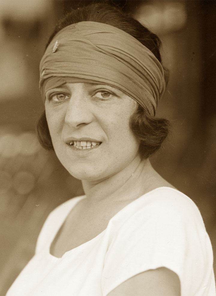 Foto N°2 di Suzanne Lenglen Suzanne Lenglen