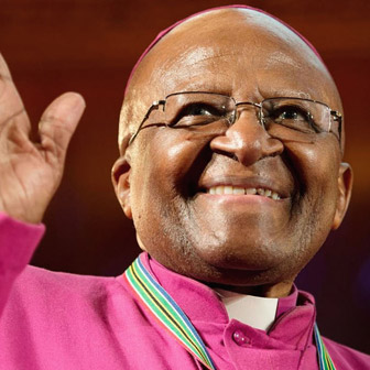Foto quadrata di Desmond Tutu