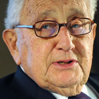 Foto quadrata di Henry Kissinger