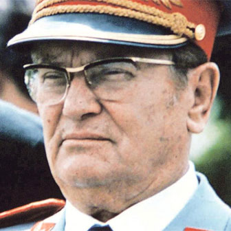 Foto quadrata di Josip Broz Tito