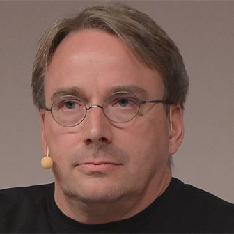 Foto quadrata di Linus Torvalds
