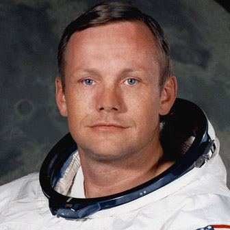 Foto quadrata di Neil Armstrong