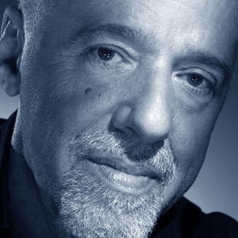 Foto quadrata di Paulo Coelho