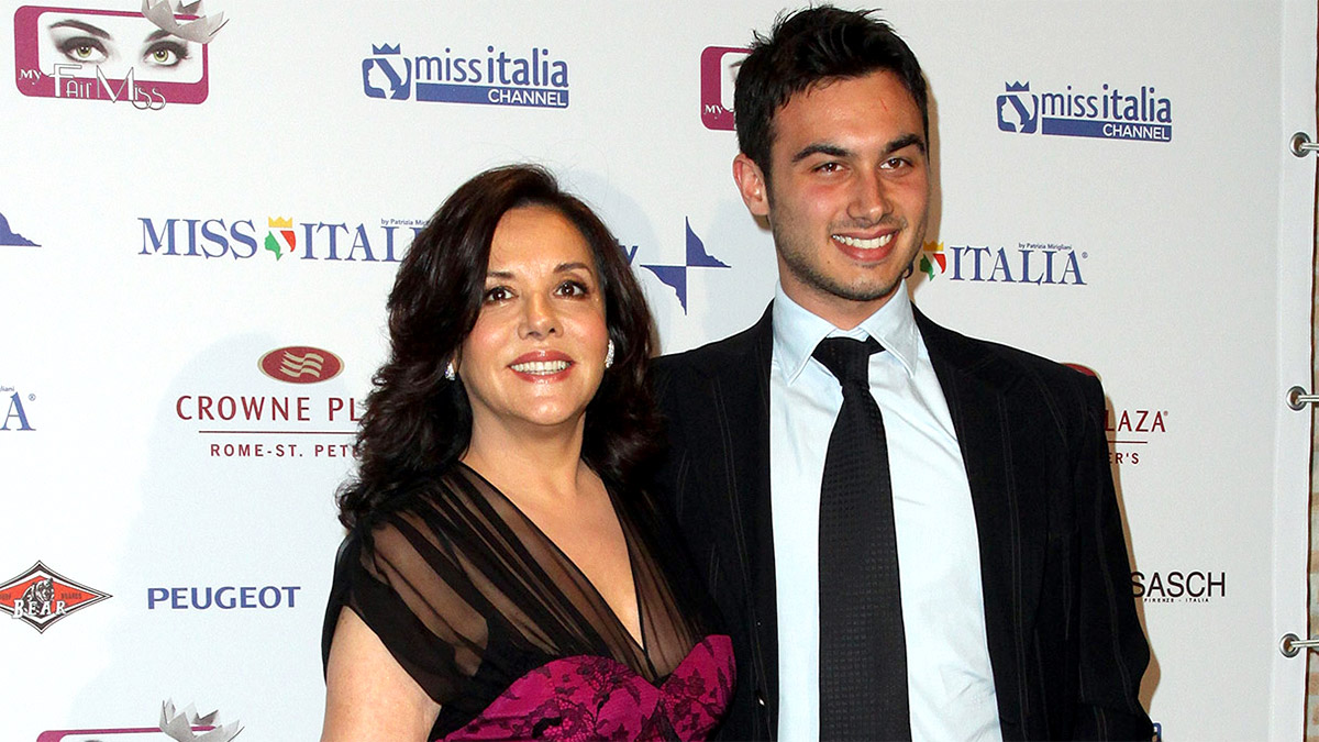 Nicola Pisu con la madre Patrizia