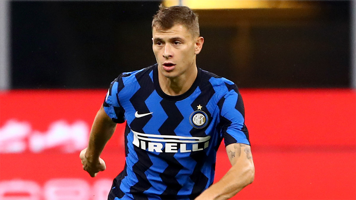Nicolò Barella con la maglia dell'Inter